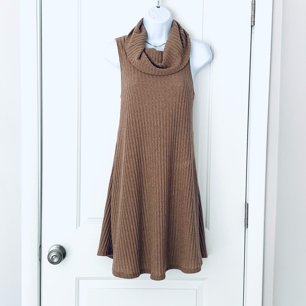 Socialite taupe ribbed turtleneck swing dress Size S